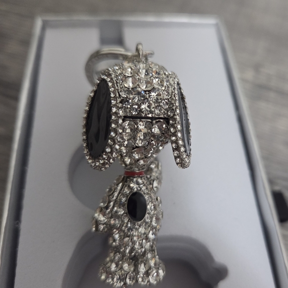 New COACH X Peanuts Notila 19 With Both Fob's N Socks - Picture 13 of 14